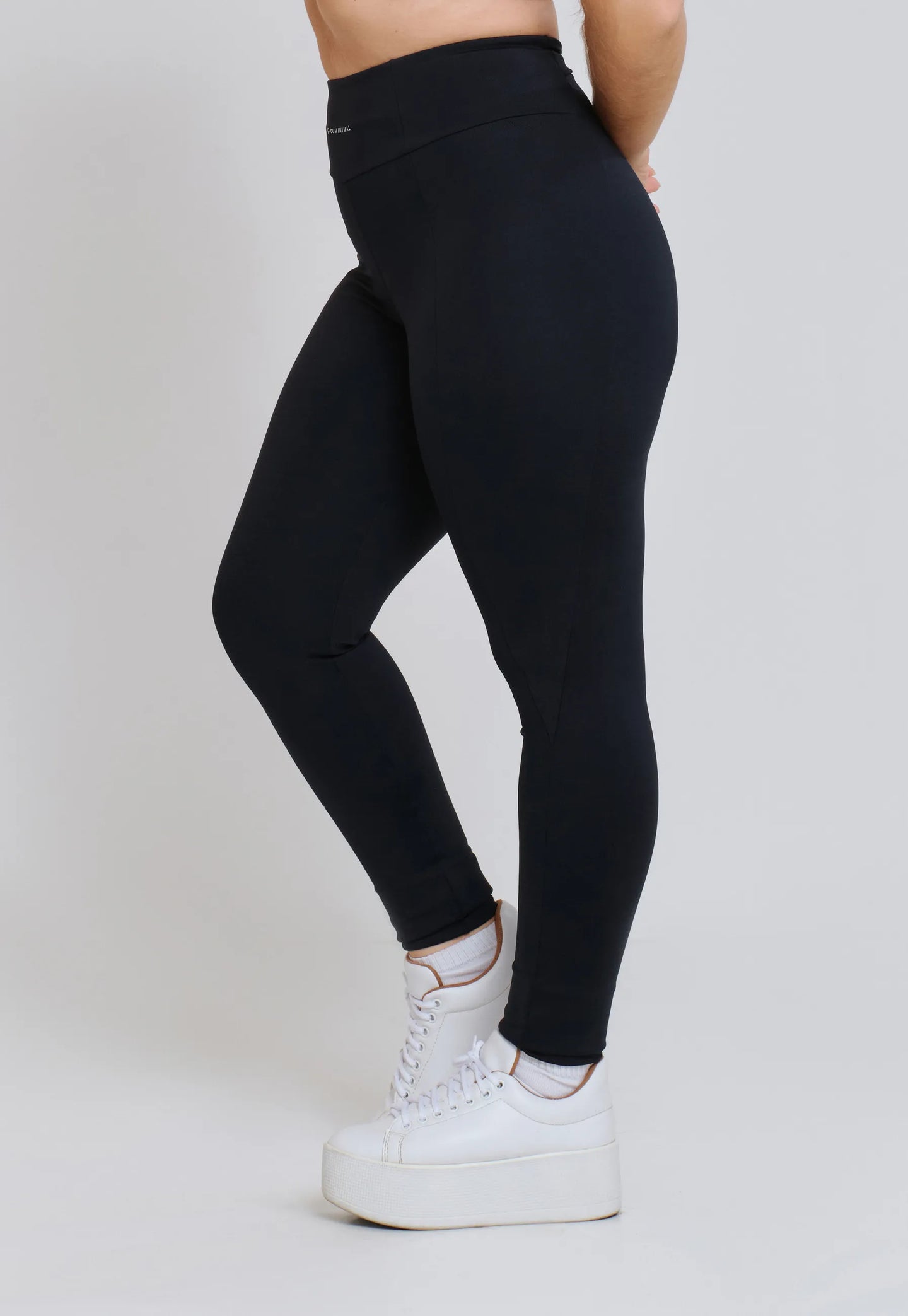 LEGGING COM TACO MINIMAL BOLSO COSTA PRETO