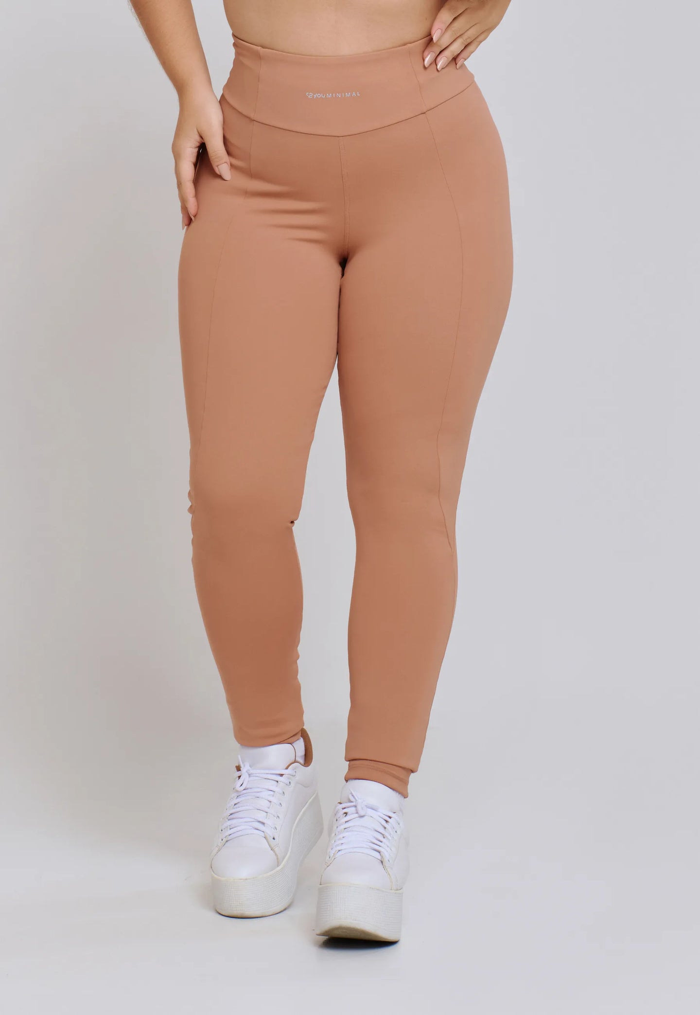LEGGING COM TACO MINIMAL BOLSO COSTA MACHIATO