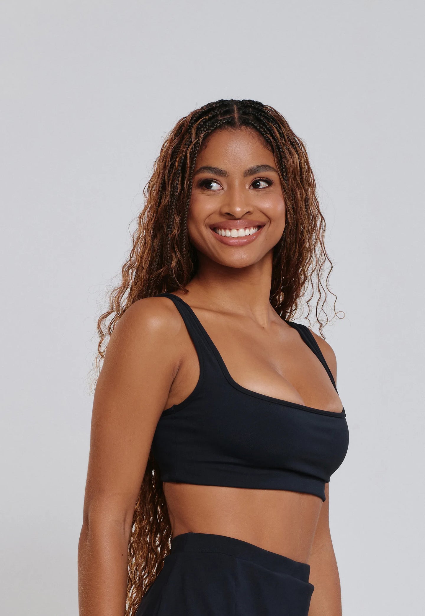 TOP MINIMAL QUADRADO EMBUTIDO PRETO